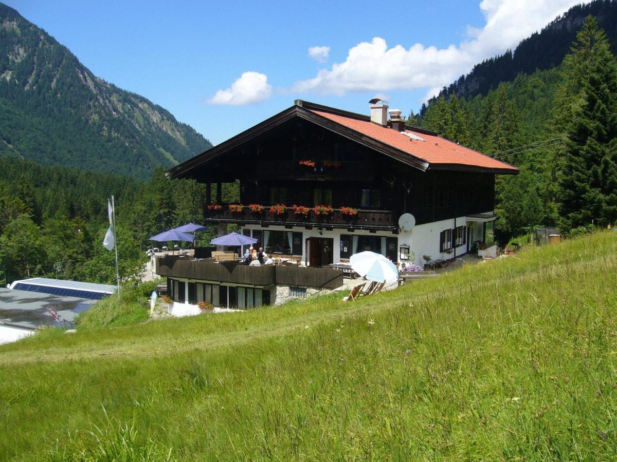 Berghotel Sutten Rotta Buitenkant foto